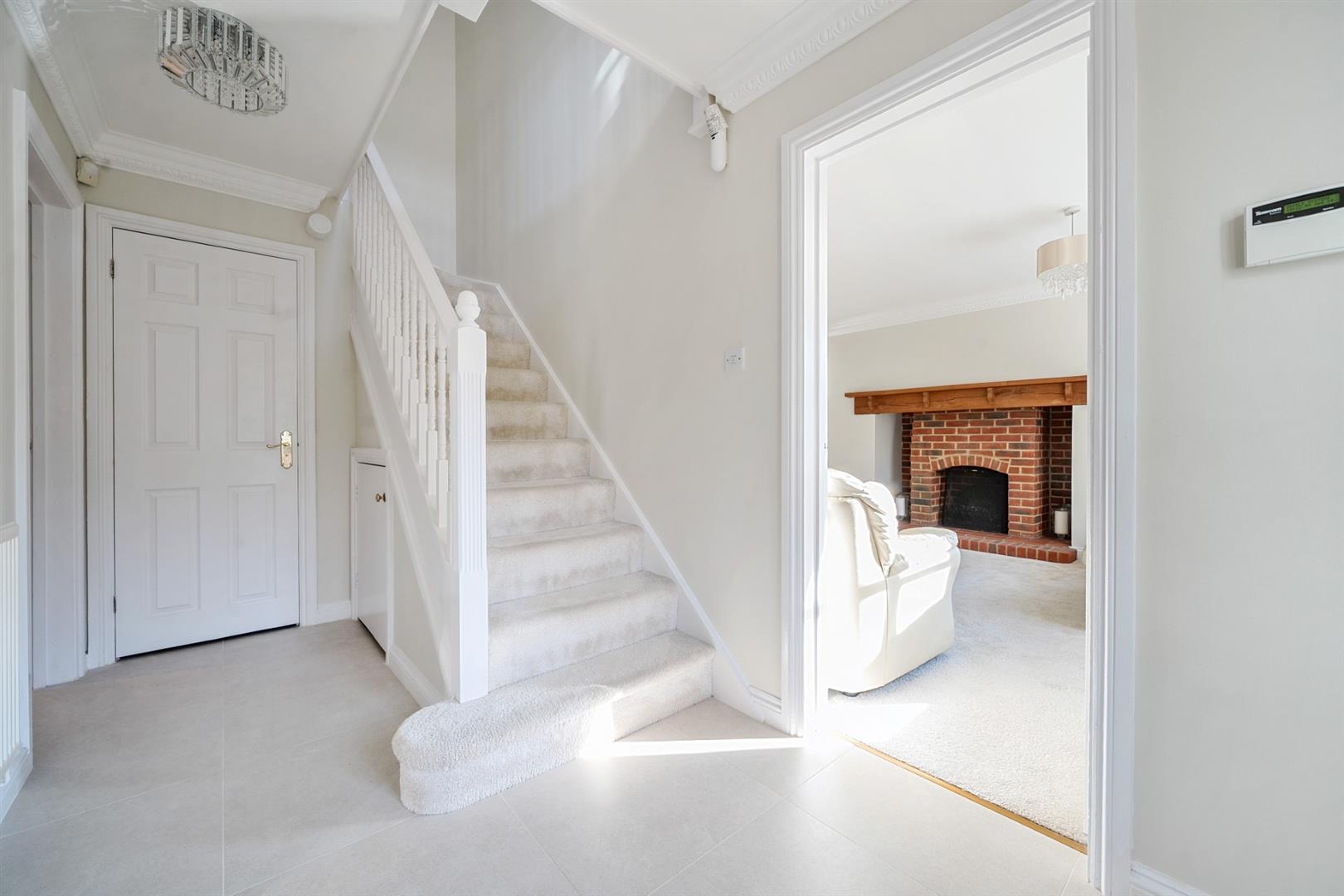 Home Close, Virginia Water